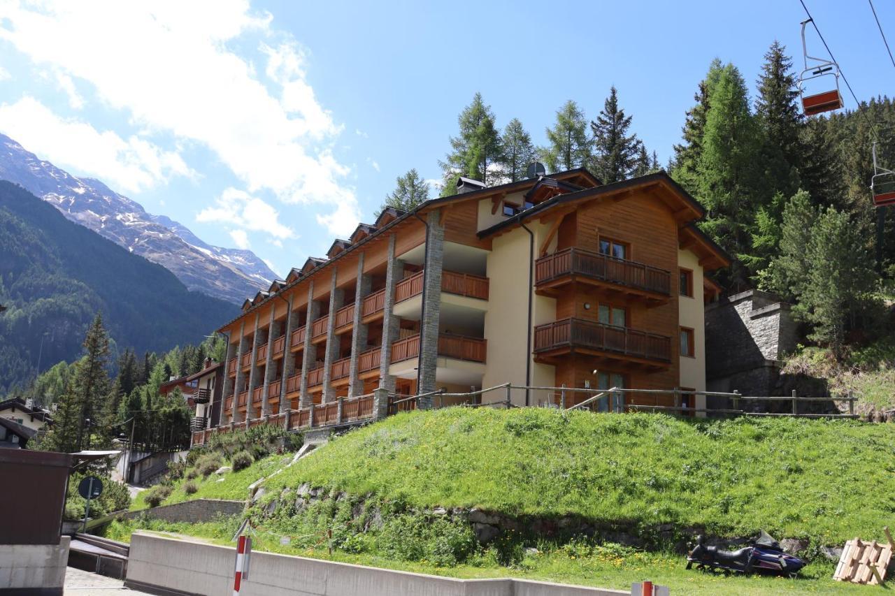 Residence Regina Delle Alpi Santa Caterina Valfurva Dış mekan fotoğraf